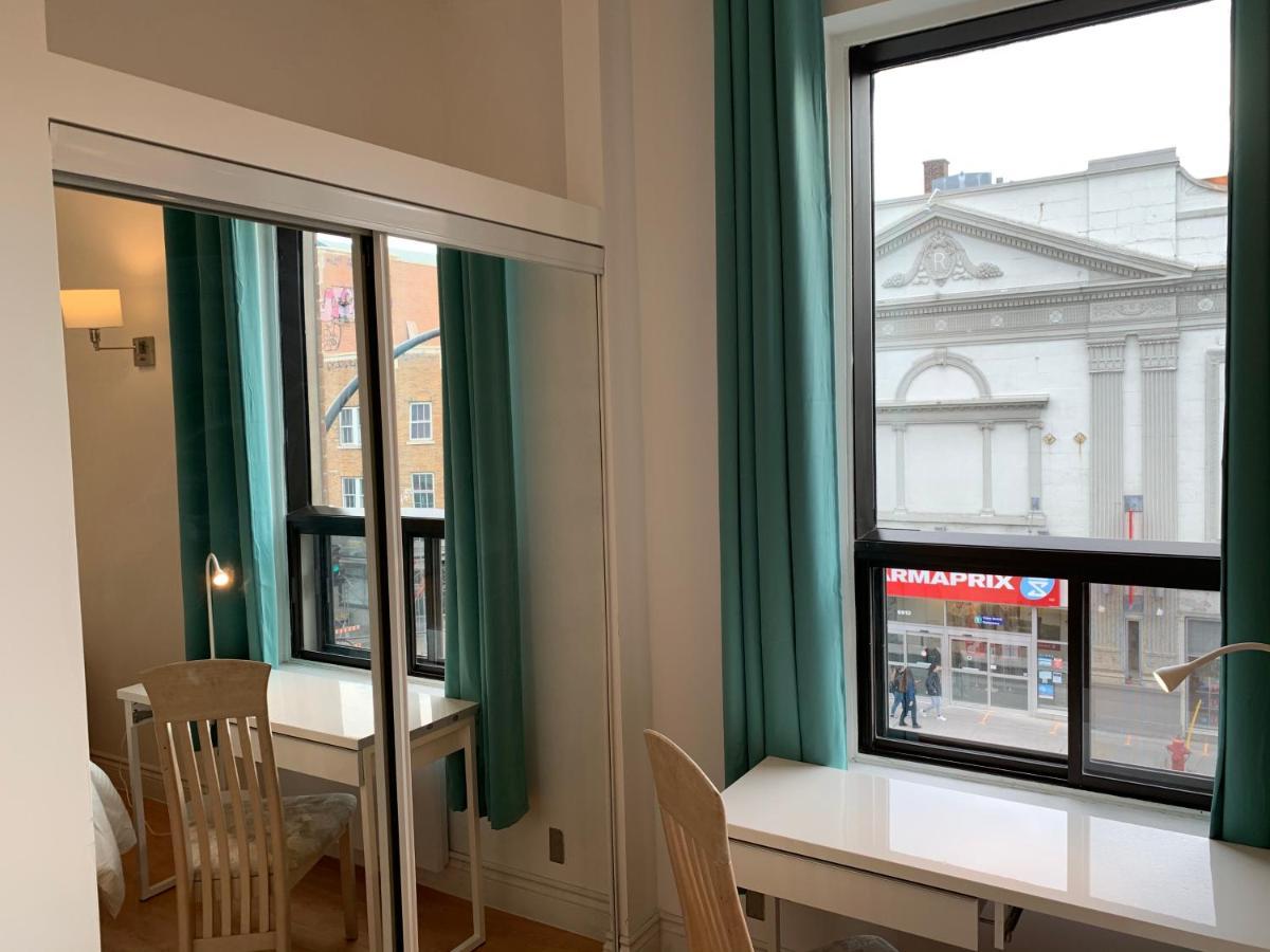 Chambres El Mediterraneo Rooms Montréal Eksteriør billede