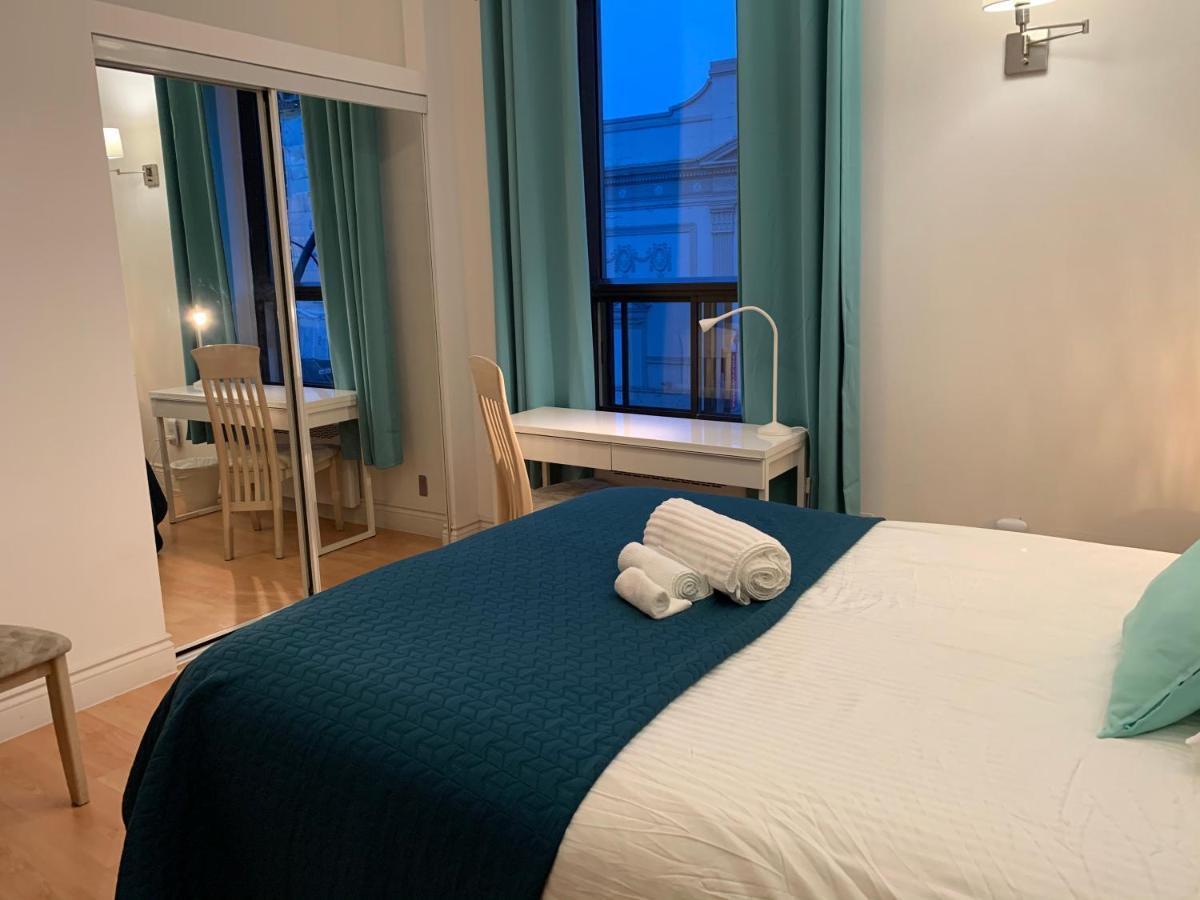 Chambres El Mediterraneo Rooms Montréal Eksteriør billede