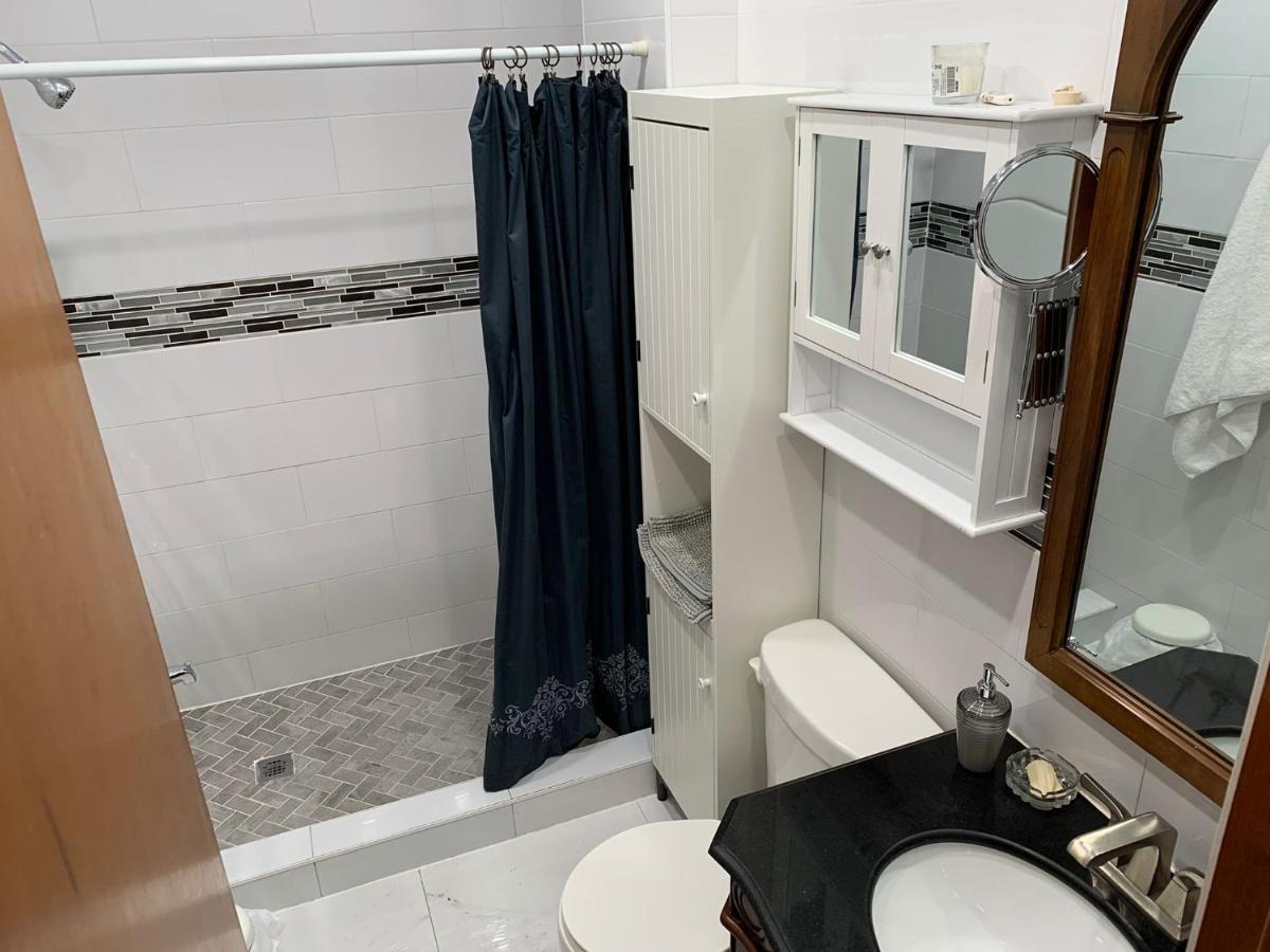 Chambres El Mediterraneo Rooms Montréal Eksteriør billede