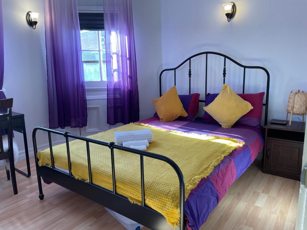 Chambres El Mediterraneo Rooms Montréal Eksteriør billede