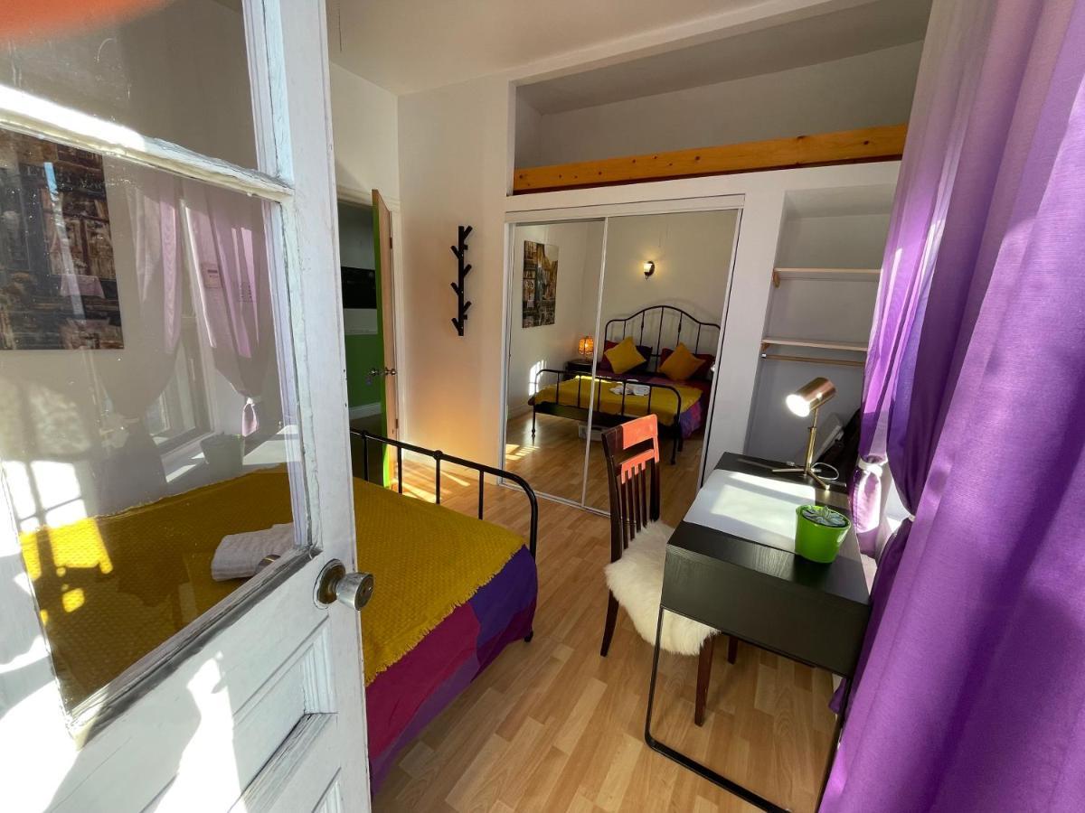 Chambres El Mediterraneo Rooms Montréal Eksteriør billede